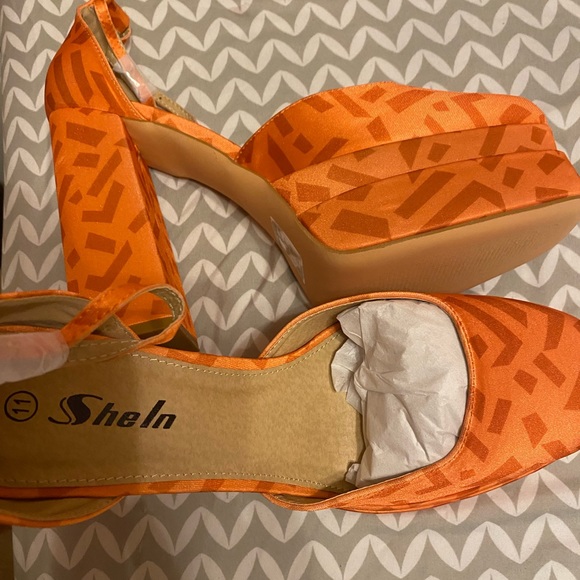 Platform heels - Picture 5 of 6